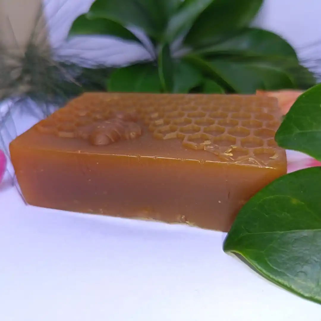 Jabón artesanal de Miel y Cúrcuma - comprar - venta - guatemala - jabon natural de miel y curcuma